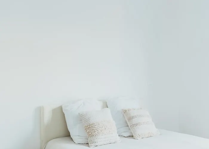 - Le Quai 06 Apartment *