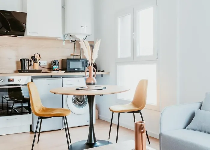 Apartment - Le Quai 06 *